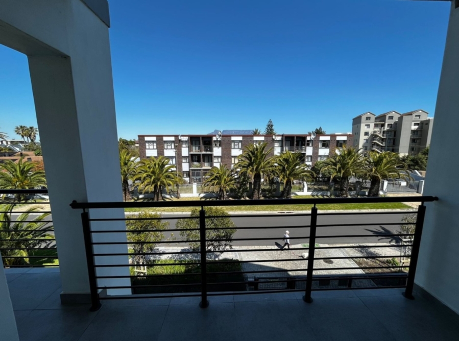 To Let 2 Bedroom Property for Rent in Table View Western Cape